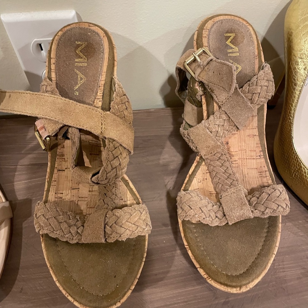 Mia Leather Strapped Wedges